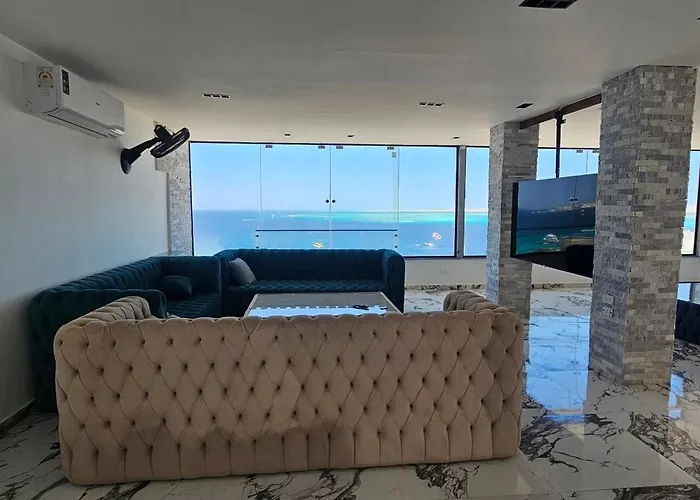 Sea View Penthouse *